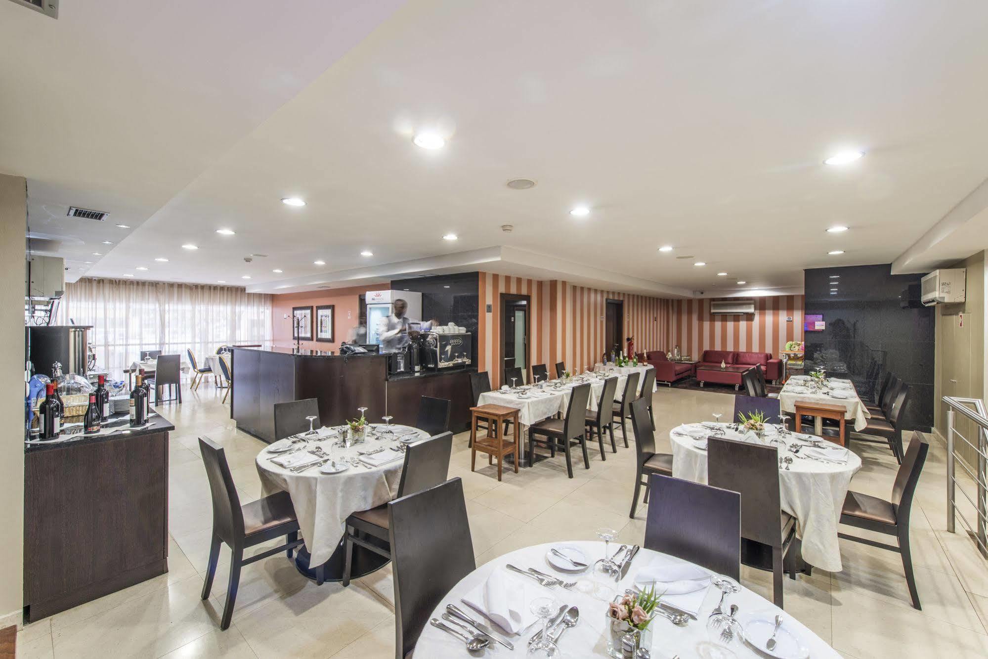Rk Suite Hotel Luanda Extérieur photo
