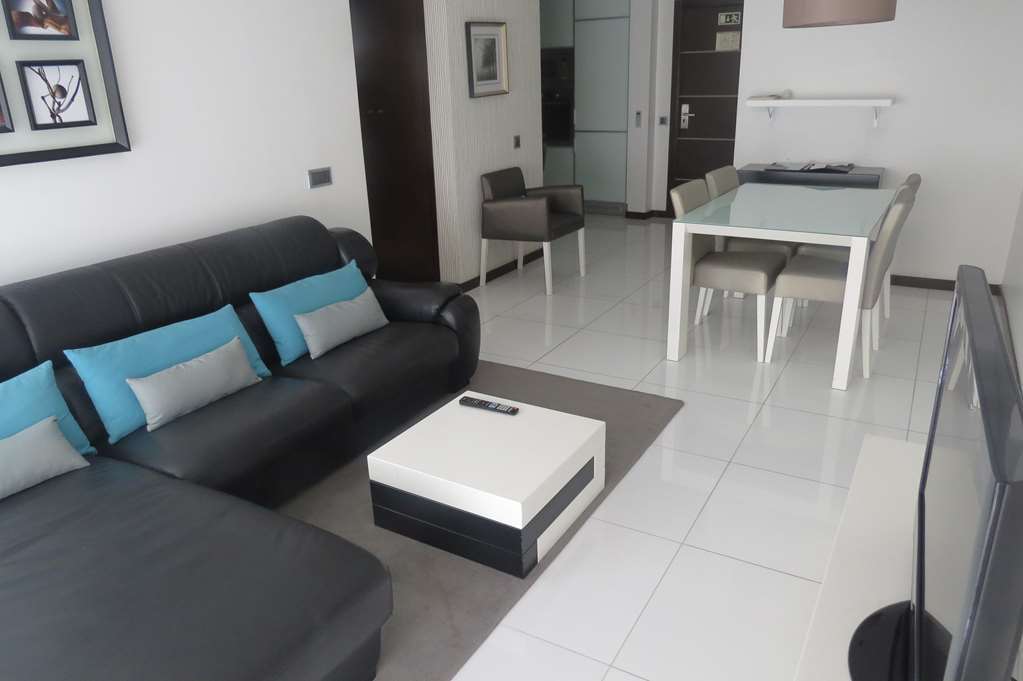 Rk Suite Hotel Luanda Chambre photo